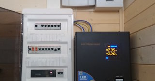 Установка и подключение стабилизаторов напряжения от 577 руб в Нурлате - ЭлектроНрт
